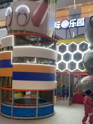 -星际乐园(红博中央公园店)