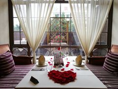 店内布置-欧洲房子(宜必思店)