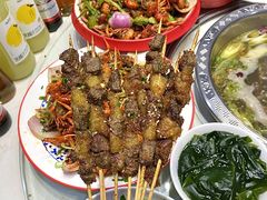 -乡土黄·鲜牛肉火锅·小龙虾(兴业街店)