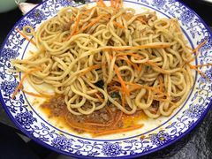 -撒拉人家.酸菜牦牛肉火锅