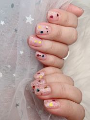 -吉吉靓甲美睫