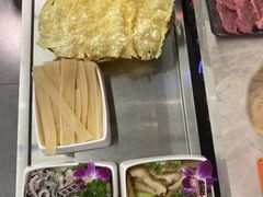 -三头牛·潮汕牛肉生蚝火锅 (夏湾店)