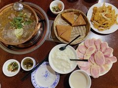 -银同牦牛肉火锅