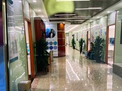 -茂菊口腔连锁(浦东南路店)