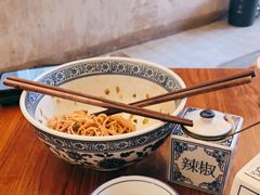 -沪西老弄堂面馆(定西路店)