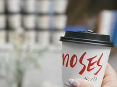 -Moses写字咖啡