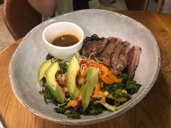 煎牛肉能量Bowl-Wagas沃歌斯(太古汇店)