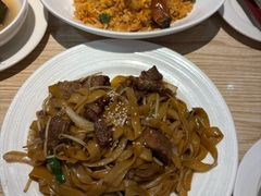 -滋味满屋美食坊(上海街店)