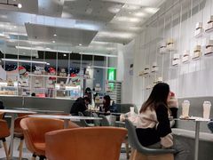 大堂-奈雪的茶(市百一店)