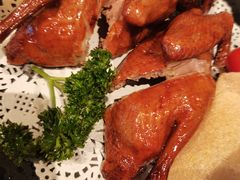 秘制脆皮乳鸽-避风塘(百联东郊店)