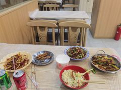 -江城燕子大排档(江汉路步行街店)