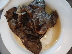 -黄金海景西餐厅·三文鱼·牛扒云顶旋转自助餐