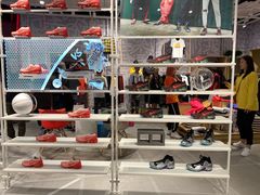 -NIKE KICKS LOUNGE体验店(北京新中关店)
