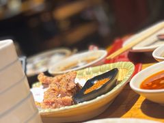 -老牌坊云南鱼豆花火锅(爱建店)