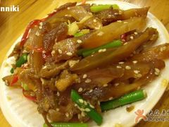 凉拌猪耳-老班长手工灌汤包老店(东山店)