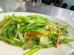 -明记烧鱼美味店