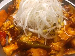 鱿鱼炒五花-姜虎东白丁烤肉(虹桥天地店)