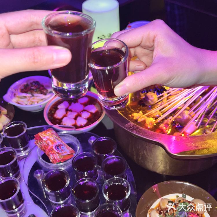 不是酒吧去不起💥而是贰麻更有性价比！