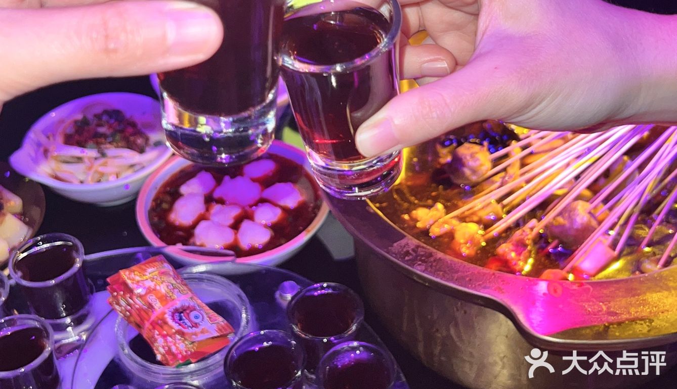 不是酒吧去不起💥而是贰麻更有性价比！