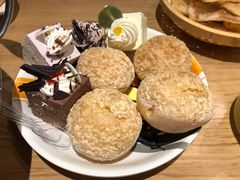 -小鱼小牛·鱼牛干锅·脆鱼火锅(世欧广场店)