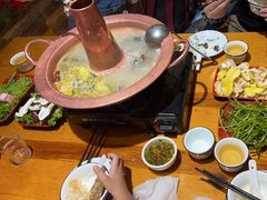 -民食香·腊排骨野生菌美食(木府店)