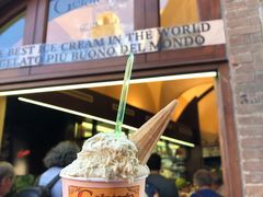 -Gelateria Dondoli