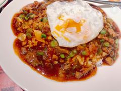 窝蛋免治牛肉饭-食大利香港茶餐厅(南亚风情第一城店)