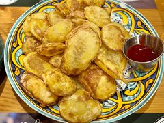 -米德维奇俄式西餐厅(西六道街店)