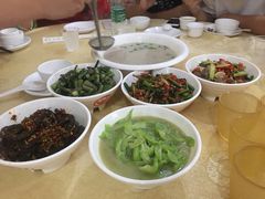 -红色湘菜馆(春风店)