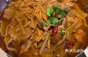 Braised Bamboo Shoots with Pork