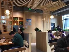 -万和春排骨砂锅米饭(新业广场店)
