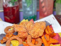-Famous肥猫墨西哥音乐餐吧(五棵松华熙LIVE店)
