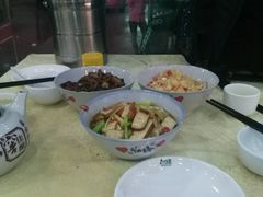 -红色湘菜馆(春风店)