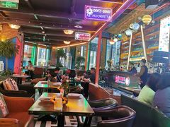 -Famous肥猫墨西哥音乐餐吧(五棵松华熙LIVE店)