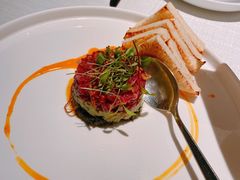 牛肉塔塔配牛油果黑橄榄酱-Solo(衡山路店)