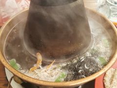 -洞庭洲·防空洞火锅·烧烤·铜锅涮肉(新百广场店)