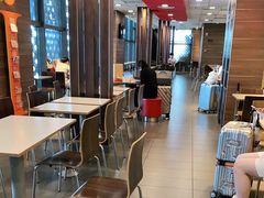 大堂-麦当劳(苏州火车站南广场店)