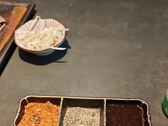 -铭牛烧肉·和牛海鲜自助(高新月牙湖店)