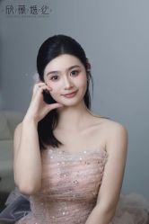 -欣薇婚纱(新源乐汇城店)