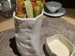 -穹六人间 people 6(岳阳路店)