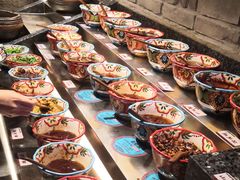 -老牌坊云南鱼豆花火锅(哈西万达店)