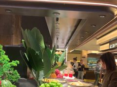 -钱小奴海鲜自助黑金店(杭州滨江龙湖店)