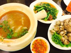 -J Daeng Seafood