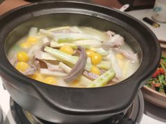 -虹泥小厨(南国花园总店)