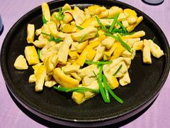 香菜炒龙山豆腐-章丘宴(唐人中心店)