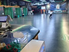 -极限PLAY运动娱乐新世界·团建派对潮玩休闲馆·室内蹦极高空游乐园