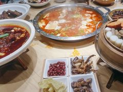 -野山舂·贵州现舂酸汤牛肉(鸿通城店)