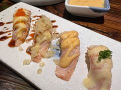 火炙三文鱼寿司四味-鸟鹏烧鸟居酒屋(熙龙湾店)