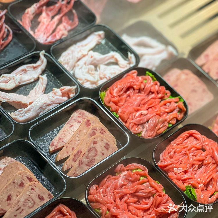 店铺名称:超岛自选火锅(合生汇店)在京A旁边