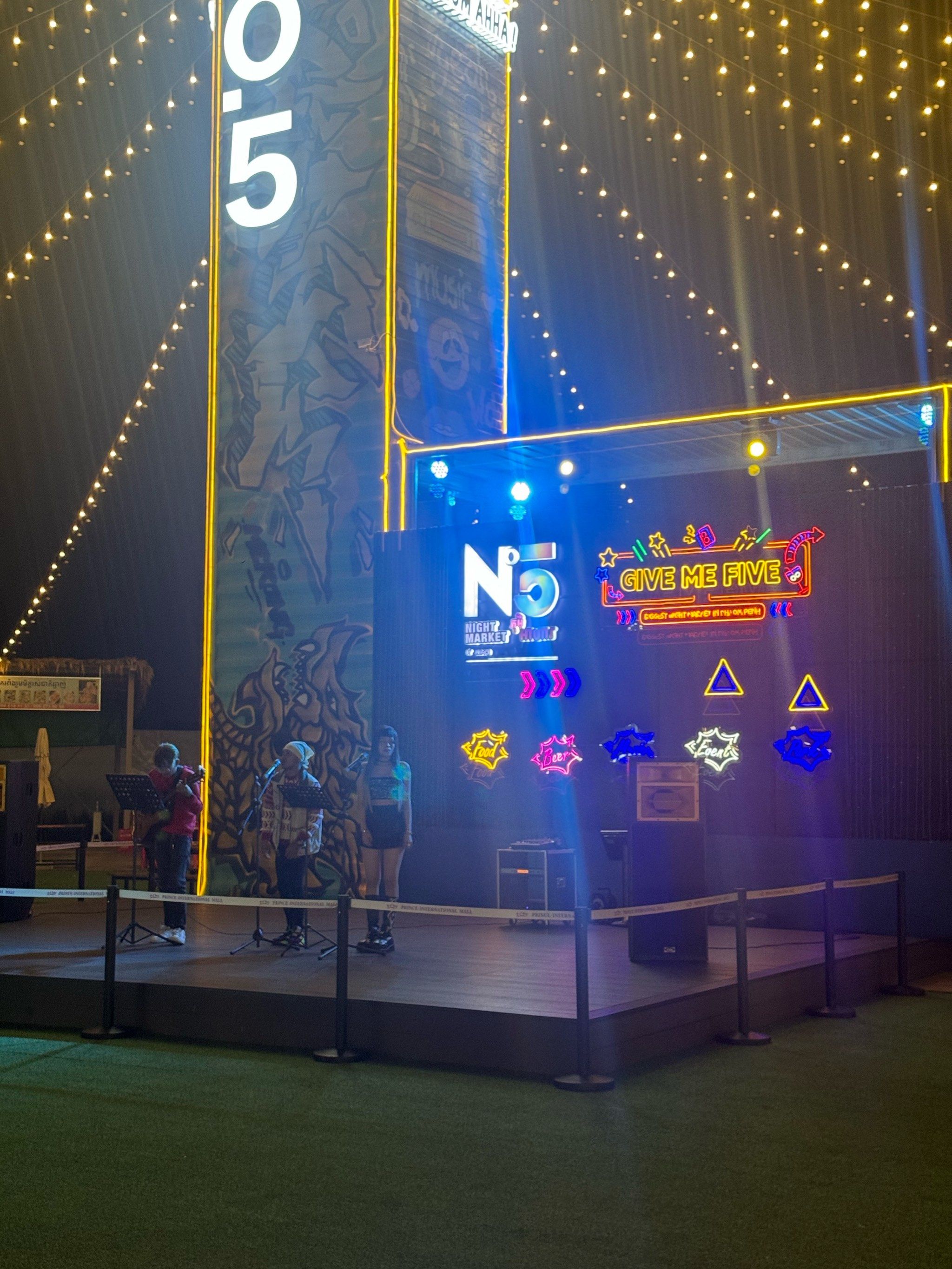 柬埔寨五号路no.5夜市